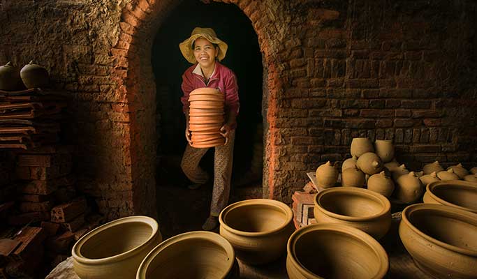 Hoi An Craft Village Tour by Boat (Half Day)