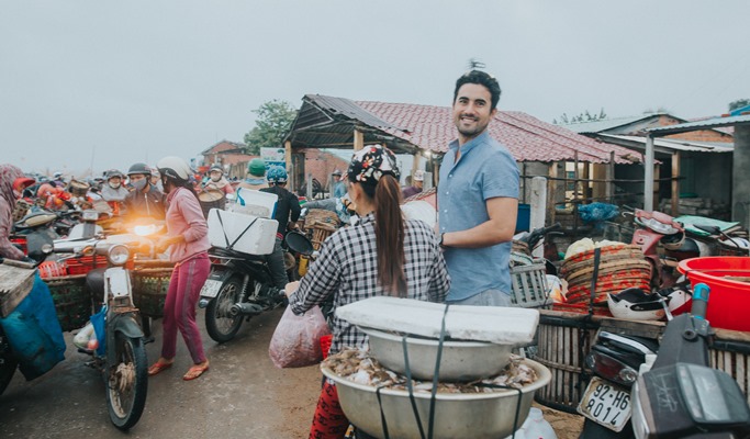 Hoi An Sunrise/Sunset Tour with Photographer (Half Day)