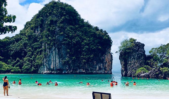 Krabi Hong Island 1 Day Tour by Speedboat (+Lunch/Snorkeling) (+ Hotel Transfer option)
