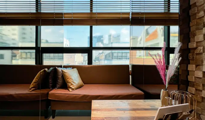 House Waxing: Waxing Salon in Gangnam