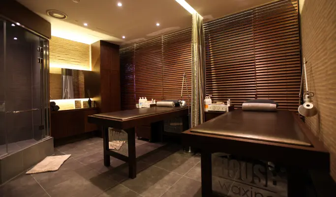 House Waxing: Waxing Salon in Hongdae