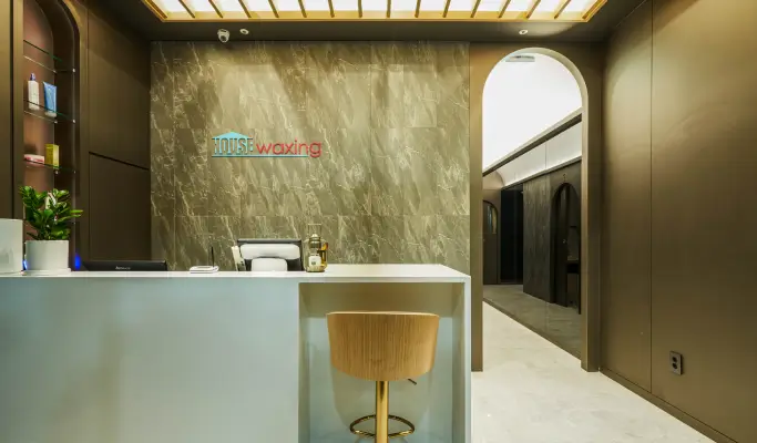 House Waxing: Waxing Salon in Yongsan
