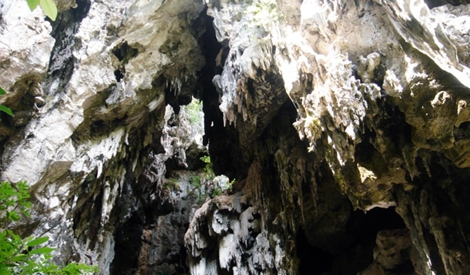Khao Sam Roi Yot National Park + Kayaking 1 Day Private Tour