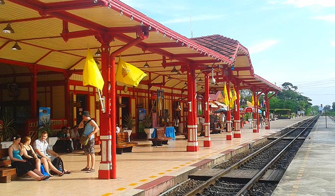 Hua Hin Private Night Tour (+ Tuk Tuk Ride) (+ Dinner)
