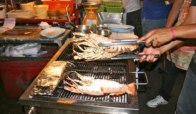 Hua Hin Private Night Tour (+ Tuk Tuk Ride) (+ Dinner)