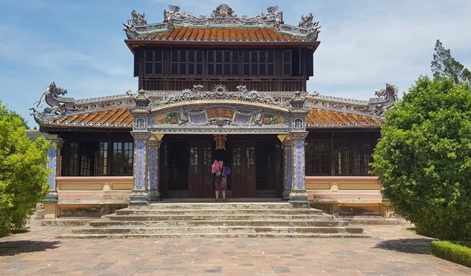 Hue Thien Mu Pagoda + Imperial Palace + Dong Ba Market Tour (+Dragon Boat Ride) (Half Day)