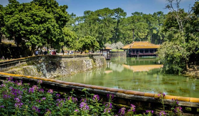 Hue Historical 1 Day Tour - from Da Nang/Hoi An