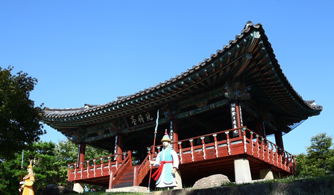 Spring Special: Hwangmaesan Mountain Royal Azalea Festival 1 Day Tour - from Busan (May 1~9)