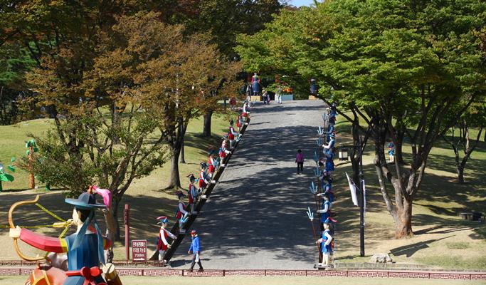 Spring Special: Hwangmaesan Mountain Royal Azalea Festival 1 Day Tour - from Busan (May 1~9)
