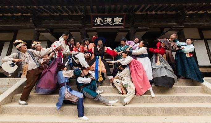 Seoul Vicinity: Suwon Hwaseong Fortress + Korean Folk Village + Uiwang Rail Bike 1 Day Tour