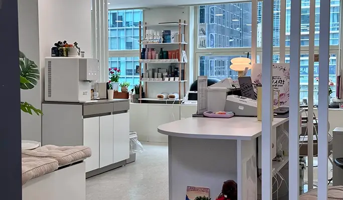 Identity Beauty Studio in Gangnam: 1:1 Premium Scalp Healing Treatment