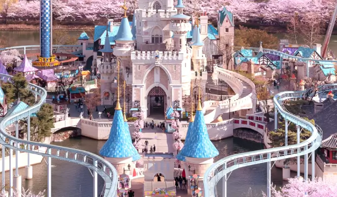 Incheon Airport → Seoul Free Shuttle Bus Tour: Lotte World + Seoul Sky + 1883 Incheon Global Stamp Tour Package