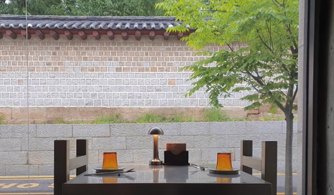 Insadong & Ikseondong Hanok Village Makgeolli & Food Tour