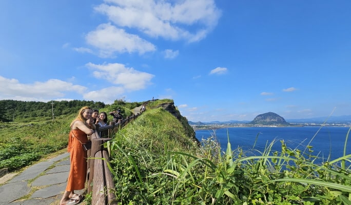 Jeju 1 Day Bus Tour Package (East/Southwest & Hallasan)