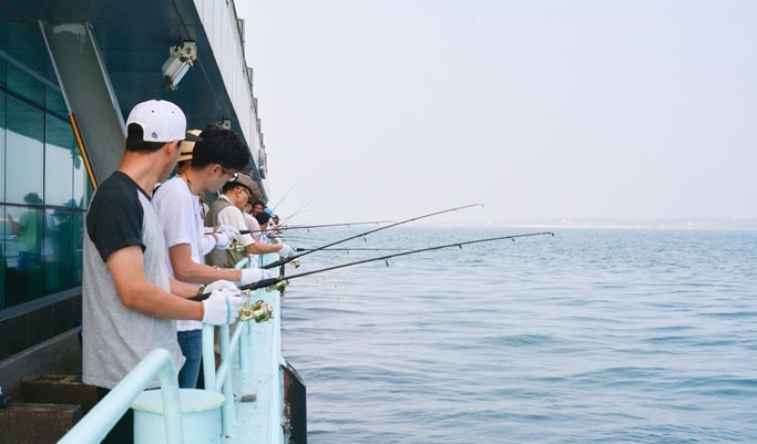 Fishing at Jeju Marine Resort near Seongsan Ilchulbong (Sunrise Peak)