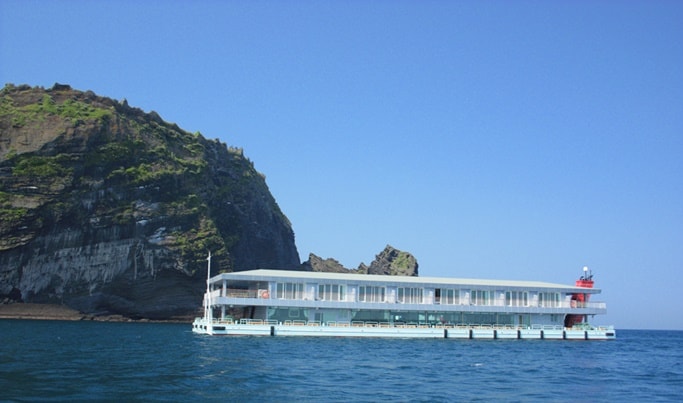 Fishing at Jeju Marine Resort near Seongsan Ilchulbong (Sunrise Peak)