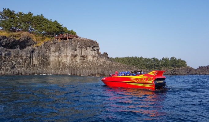 Jeju Jet Boat Ride Discount Ticket - With Views of Jusangjeolli Cliff
