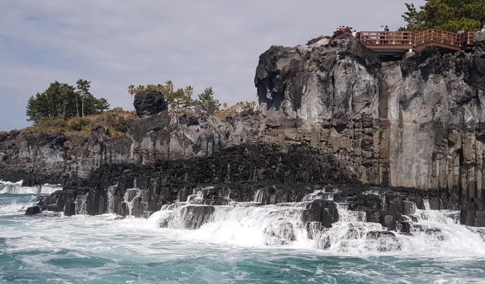 Jeju Jet Boat Ride Discount Ticket - With Views of Jusangjeolli Cliff