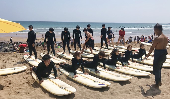 Jeju Surf Lesson & Rental (Jungmun Saekdal Beach)