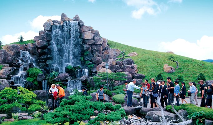 Hire a mini bus/big van with a driver in Jeju - Jeju Mini Bus/Big Van Tour (up to 12/20 passengers)