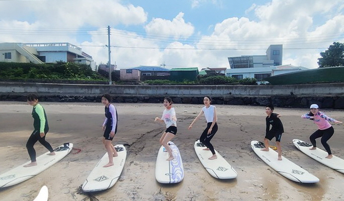 Jeju Surfing & SUP Boarding near Samyang Beach