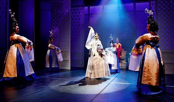 Jeongdong Theater: The Palace 'Jang Nok-su-jeon' Show