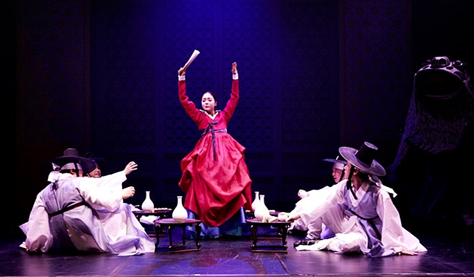 Jeongdong Theater: The Palace 'Jang Nok-su-jeon' Show