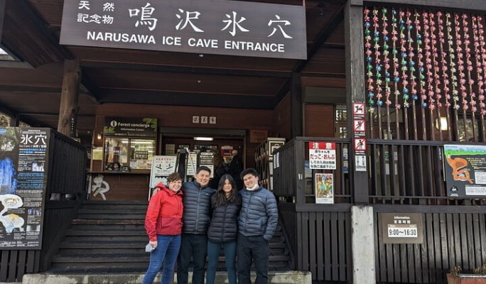 Mt. Fuji Aokigahara Jukai Forest 6-hour Private Tour with Licensed Guide by Public Transportation