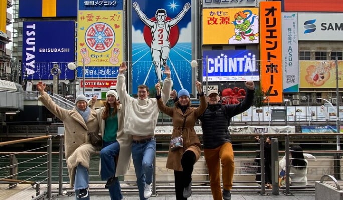 Osaka Private Walking Tour & Kimono Experience with Licensed Guide