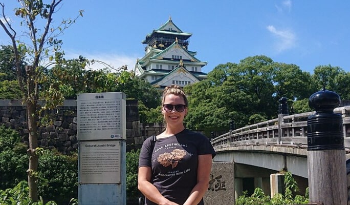 Osaka Private Walking Tour & Kimono Experience with Licensed Guide
