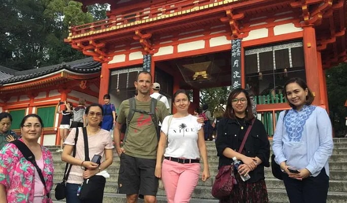 Kyoto 6-hour Food & Culture Private Tour with Licensed Guide