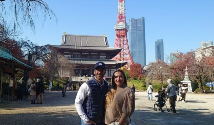 Tokyo Private Walking Tour & Calligraphy Experience with Licensed Guide