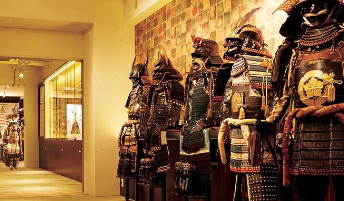 Tokyo Private Walking Tour &  Samurai Ninja Experience with Licensed Guide