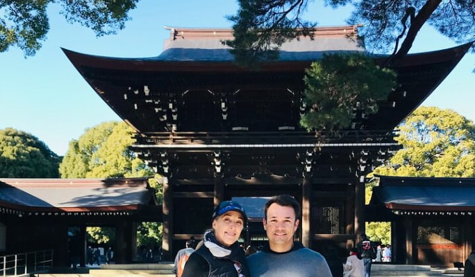 Tokyo Private Walking Tour & Japanese Traditional Performance with Dinner