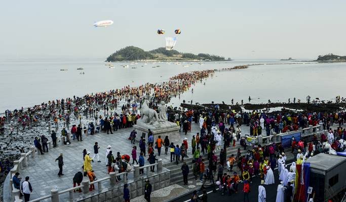 Jindo Sea Parting Festival 2020 One Day Tour - Trazy 