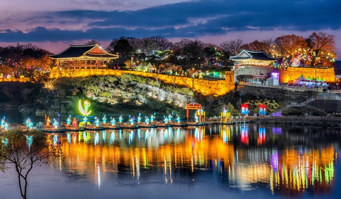 2025年晉州南江流燈節＆粉黛亂子草一日遊（釜山出發 10月13日～24日）