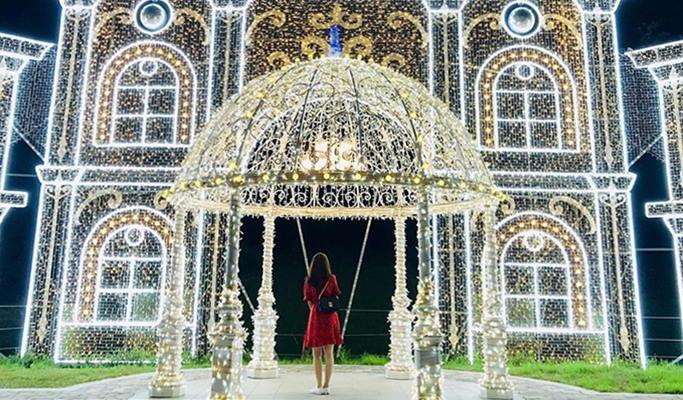 Jisan Ski Resort + Icheon Termeden Spa + OOOZOOO Illumination Garden 1 Day Tour (Dec 24~Mar 5)
