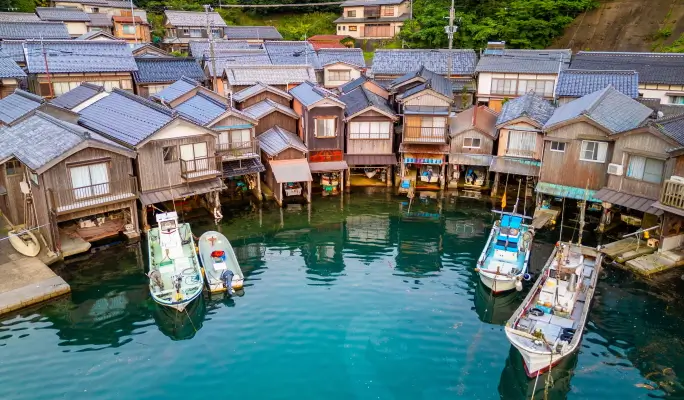 Kyoto by the Sea: Amanohashidate + Ine Funaya + Chionji Temple 1 Day Tour from Osaka