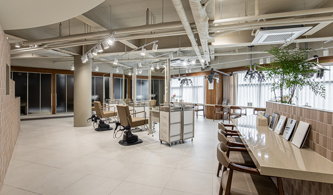 JUNO Hair in Myeongdong/ Hongdae/Gangnam/ Garosu-gil/ Apgujeong