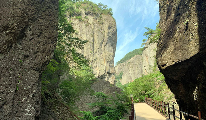 Gyeongbuk Cheongsong Juwangsan National Park Hiking Tour from Daegu