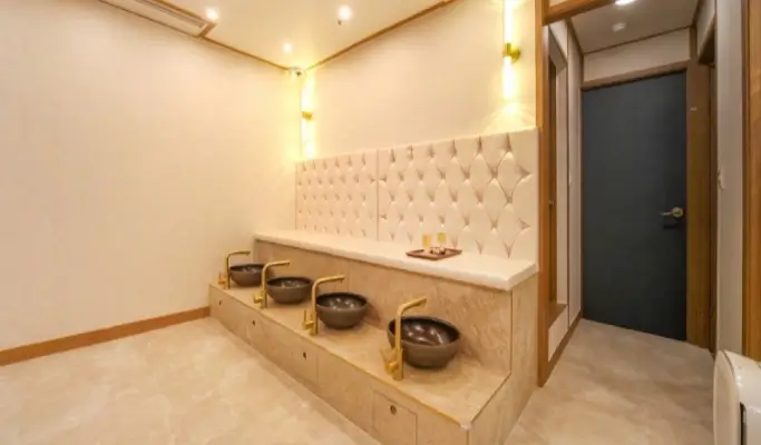 K-Beauty & Spa: Facial & Body Massage in Gangnam