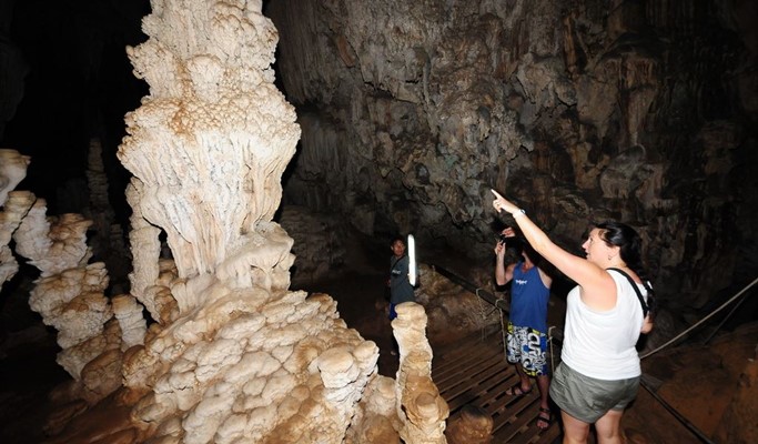 Khao Sok National Park Full Day Tour (Canoeing/Bamboo Rafting option) - from Phuket / Khao Lak