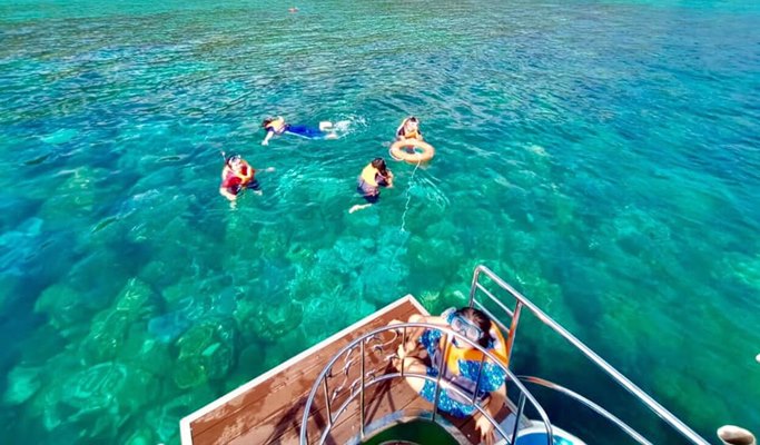 Koh Khram Noi 1 Day Snorkeling Tour - from Pattaya