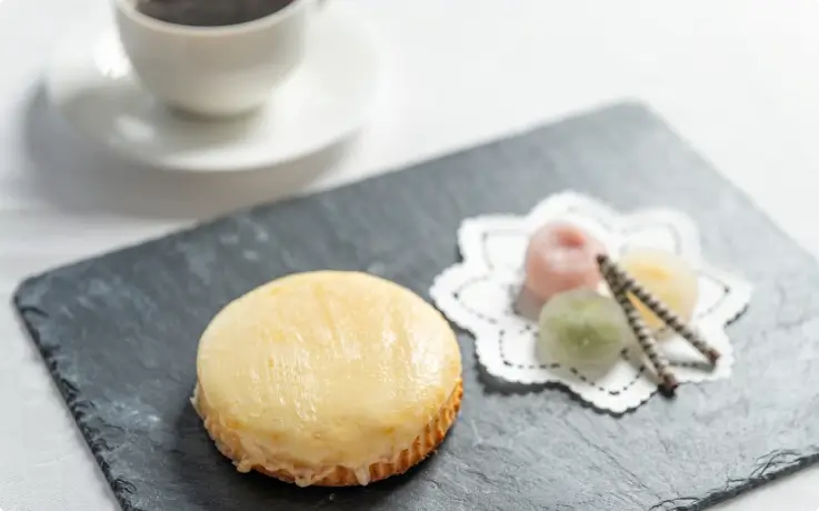 Kannoya cheesecake served on the Kobe Cruise.