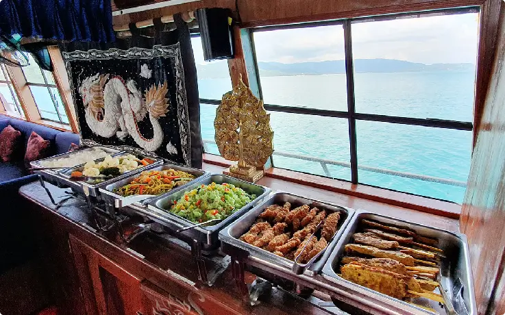 Traditional Thai lunch served on a yacht during Ang Thong tour