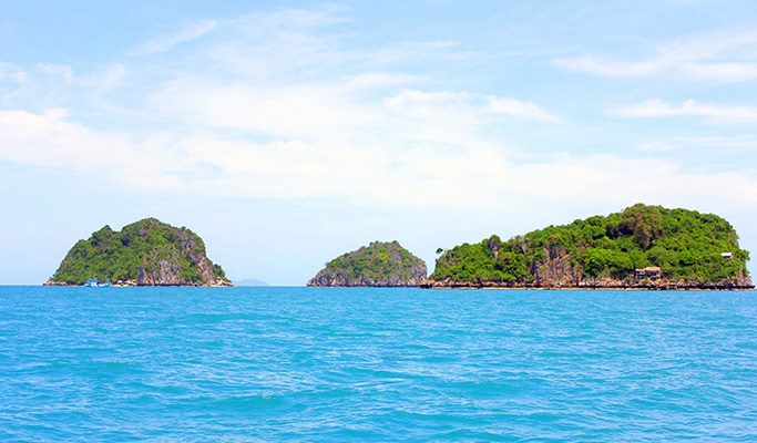 Koh Taen & Koh Mat Sum Tour (+Meal/Snorkeling) (+Kayaking / Fishing / Dolphin-watching options) by Long-tail Boat/Speedboat - from Koh Samui