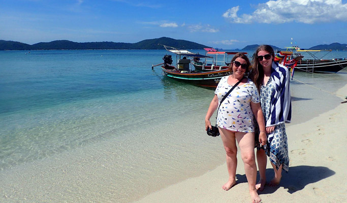 Koh Tan (Ko Taen) + Pig Island + Koh Rap Half Day Semi-Private Yacht Tour - from Koh Samui (+ Hotel Transfer)