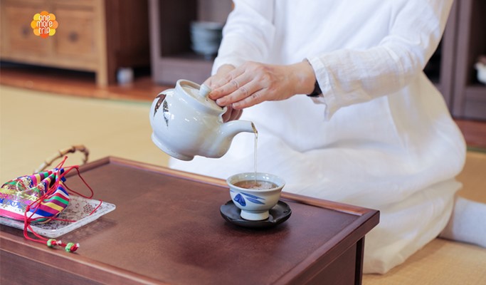 通过茶礼了解并体验韩国人的传统文化