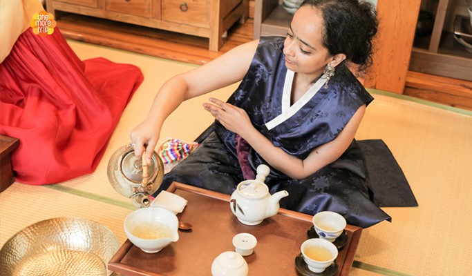 通过茶礼了解并体验韩国人的传统文化