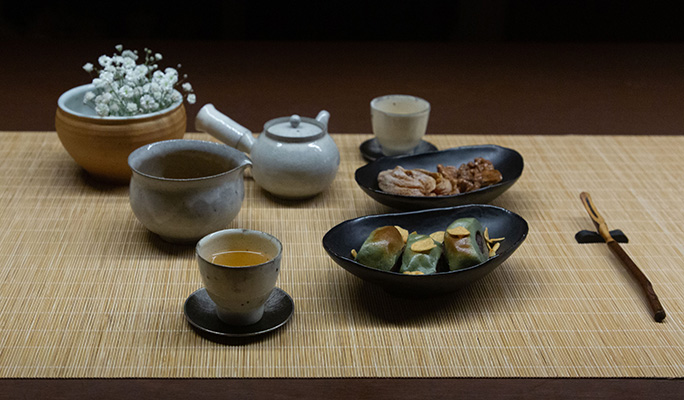 Authentic Korean Tea Culture Experience in Suwon